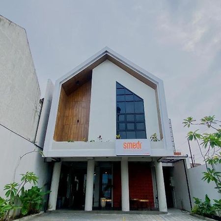 Smedi Coliving Yogyakarta Exterior foto